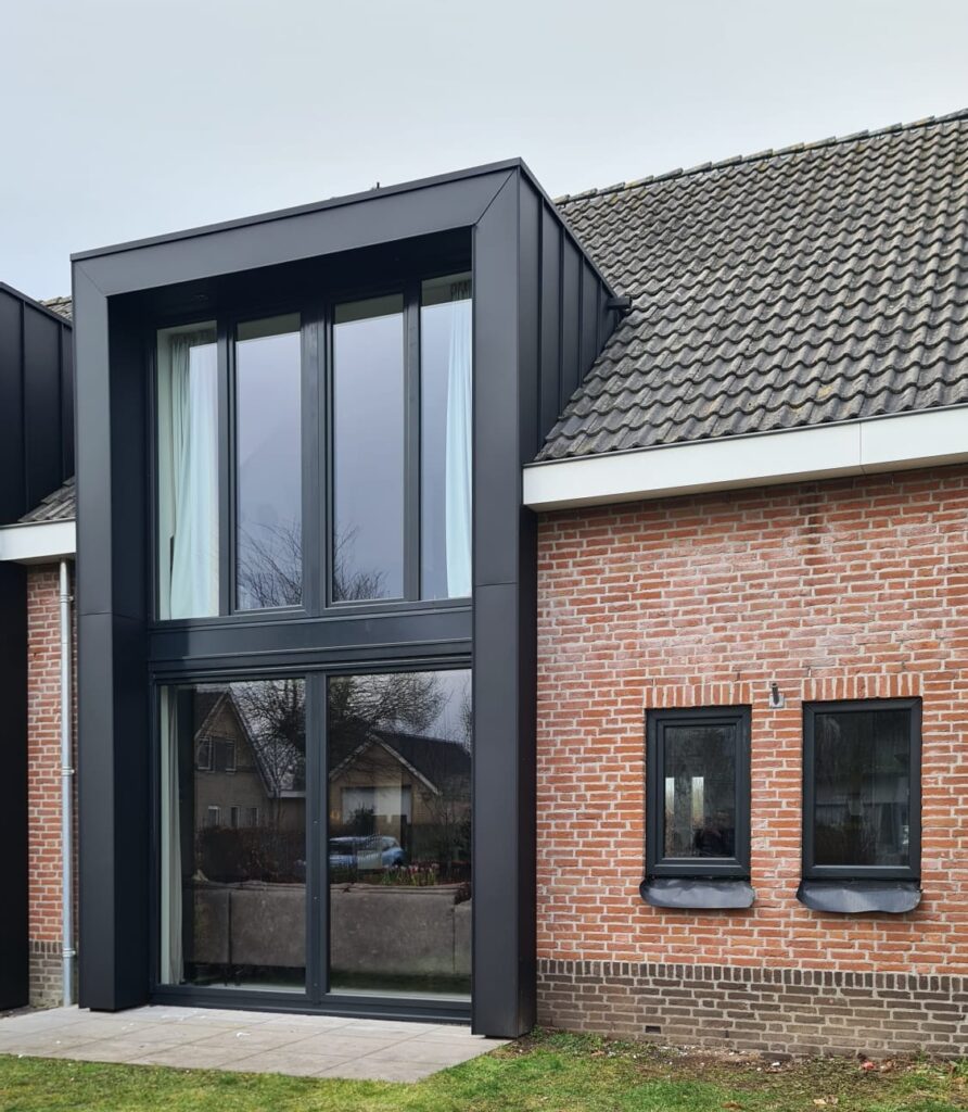 WhatsApp Image 2025-03-01 at 23.45.45